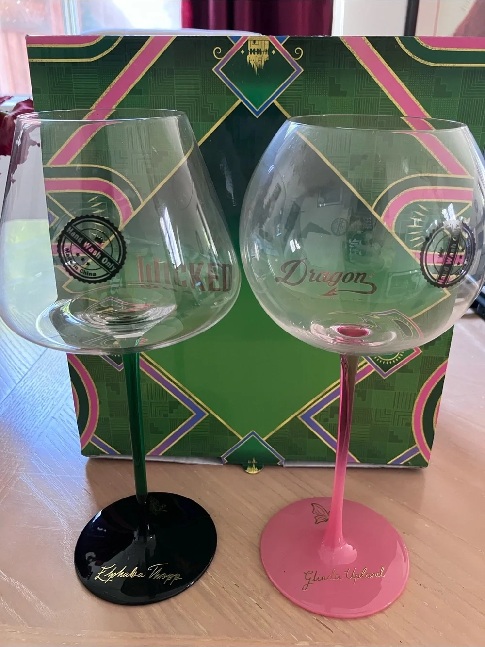 WICKED x DRAGON GLASSWARE Glinda Elphaba Wine Glasses Set of 2 NEW NIB